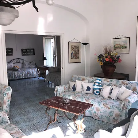 Apartment Charming Front Sea *